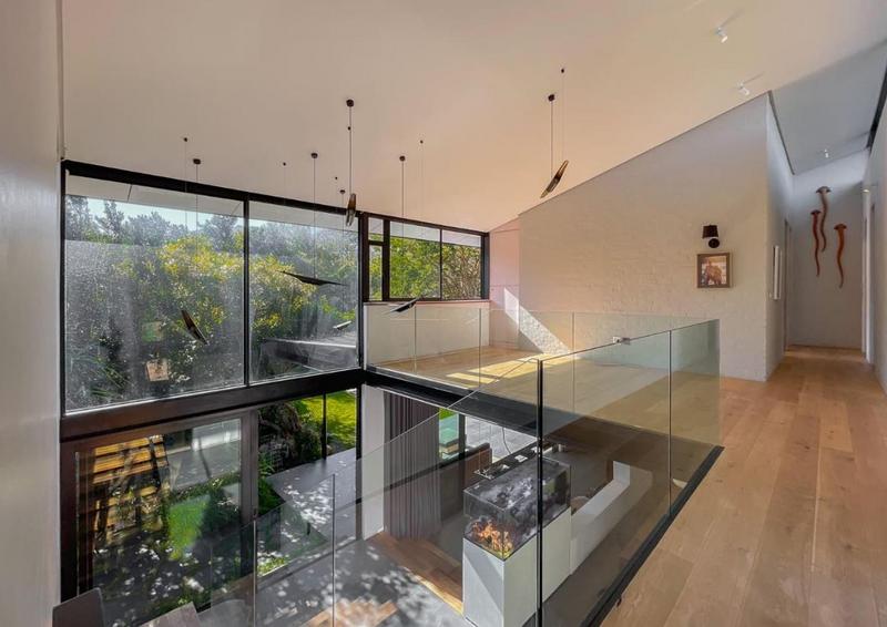 4 Bedroom Property for Sale in Hout Bay Western Cape
